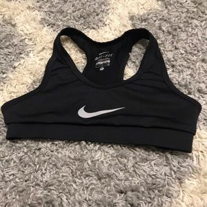 Girls size Small Nike sports bra